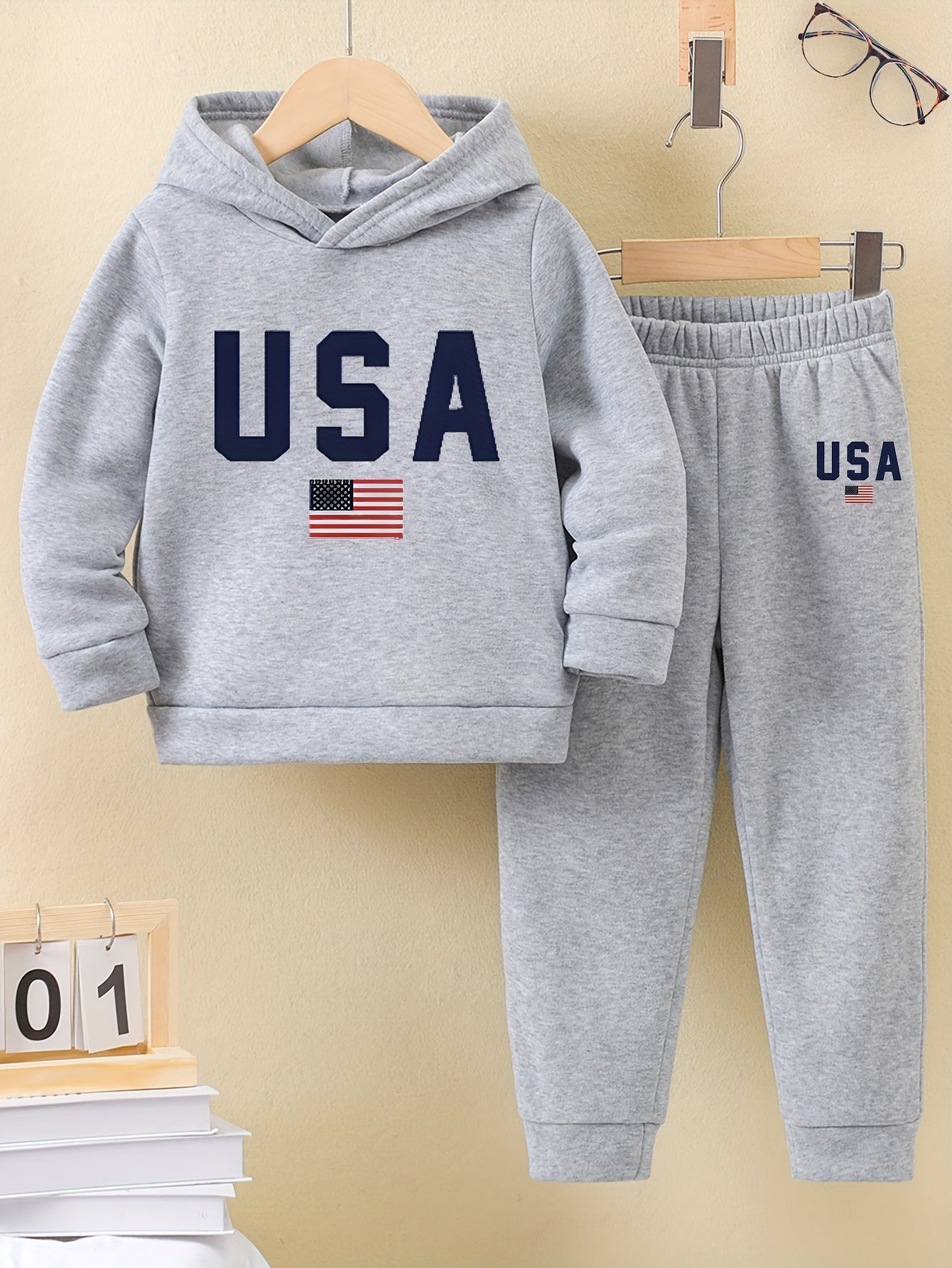 Boys' Pattern Printed Warm Lined Hoodie and Sweatpants