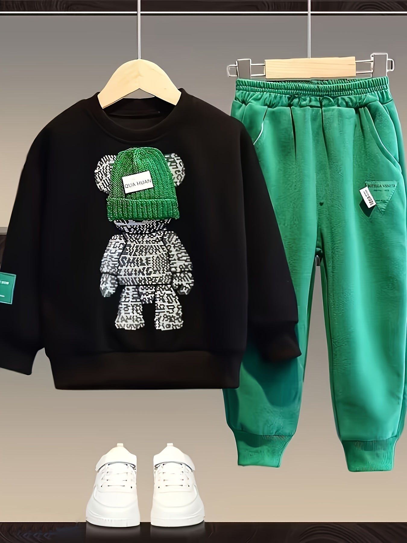 2pcs Boy's Cartoon Bear Decor Long Sleeve Pullover + Patched Pants