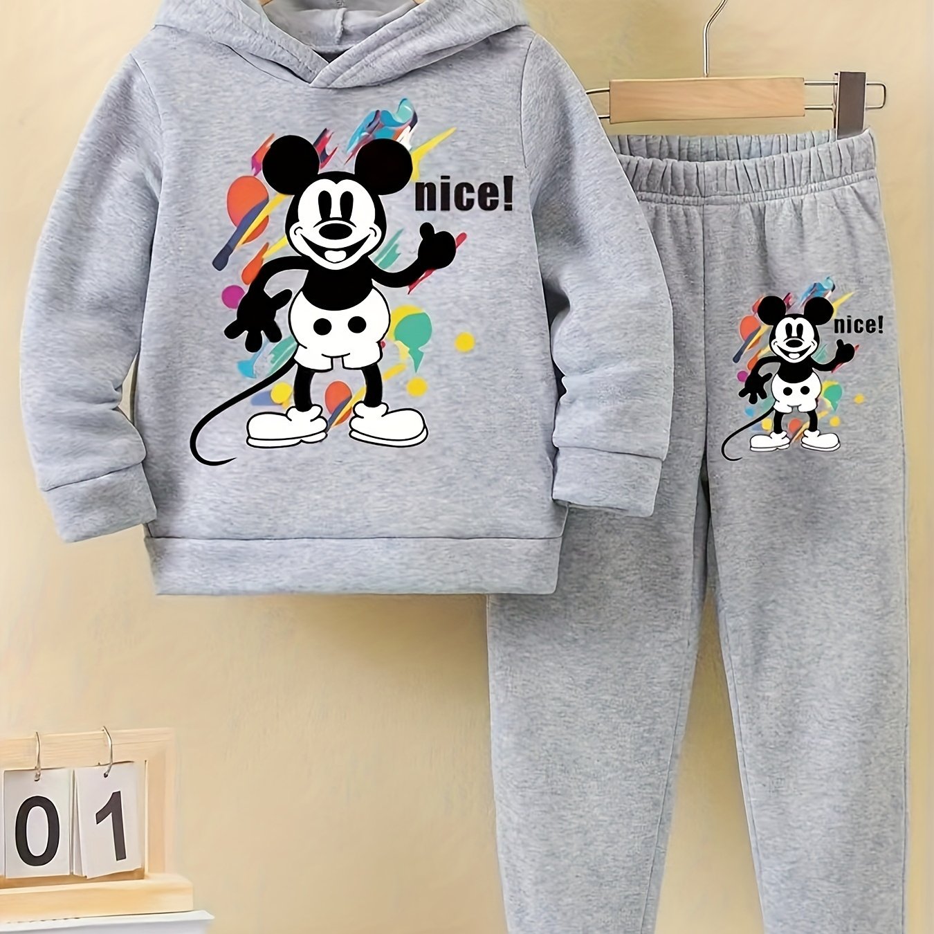 Girls Autumn And Winter New Fashion Cute Sweet Gentle Sports Outdoor Simple Leisure Color Hot Stamping Velvet David Round Neck Long Sleeve Hooded Sweater + Trousers Set