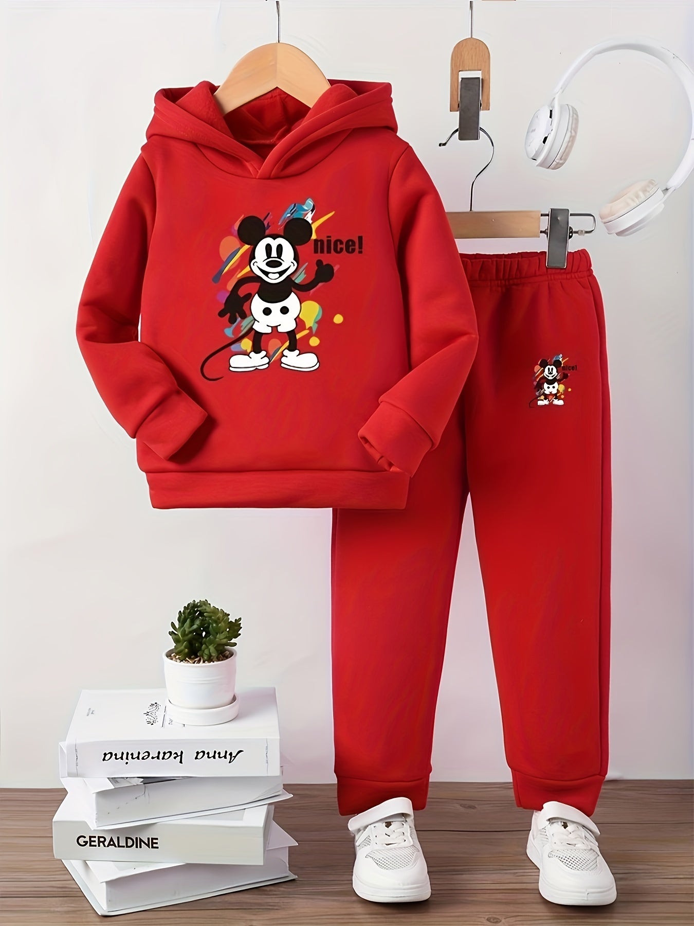 Girls Autumn And Winter New Fashion Cute Sweet Gentle Sports Outdoor Simple Leisure Color Hot Stamping Velvet David Round Neck Long Sleeve Hooded Sweater + Trousers Set