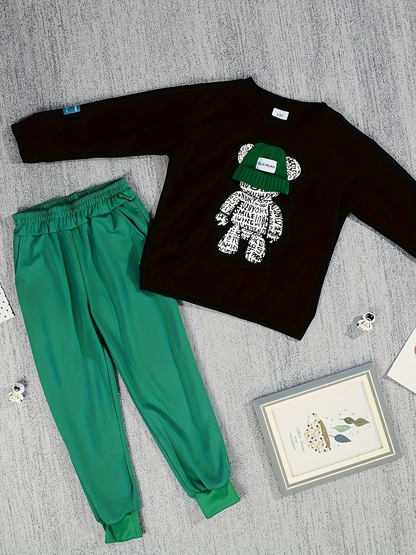 2pcs Boy's Cartoon Bear Decor Long Sleeve Pullover + Patched Pants