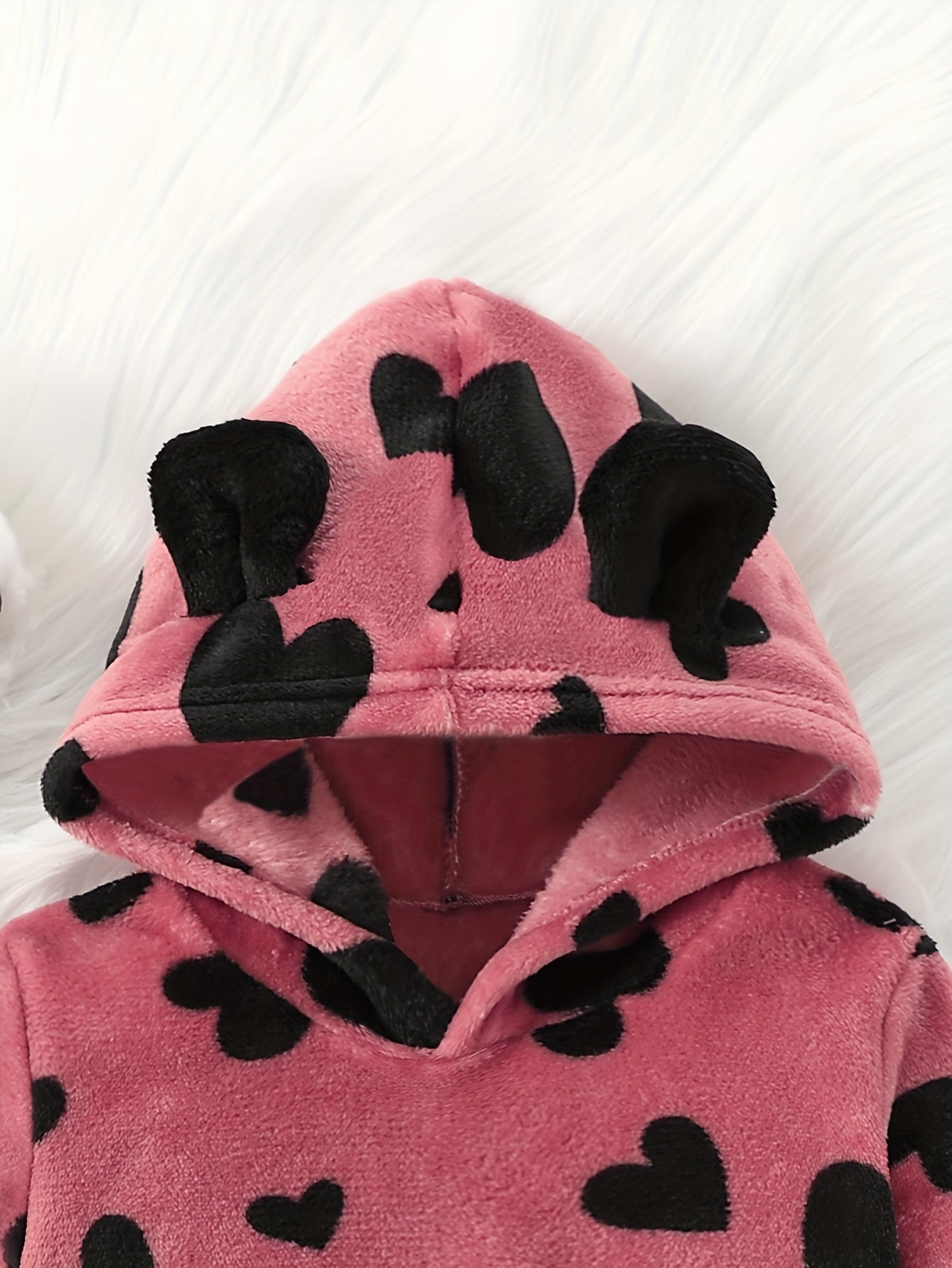 Girls' Autumn And Winter Two-Piece Set: Love Printed Plush Hooded Sweatshirt+Pleated Pants