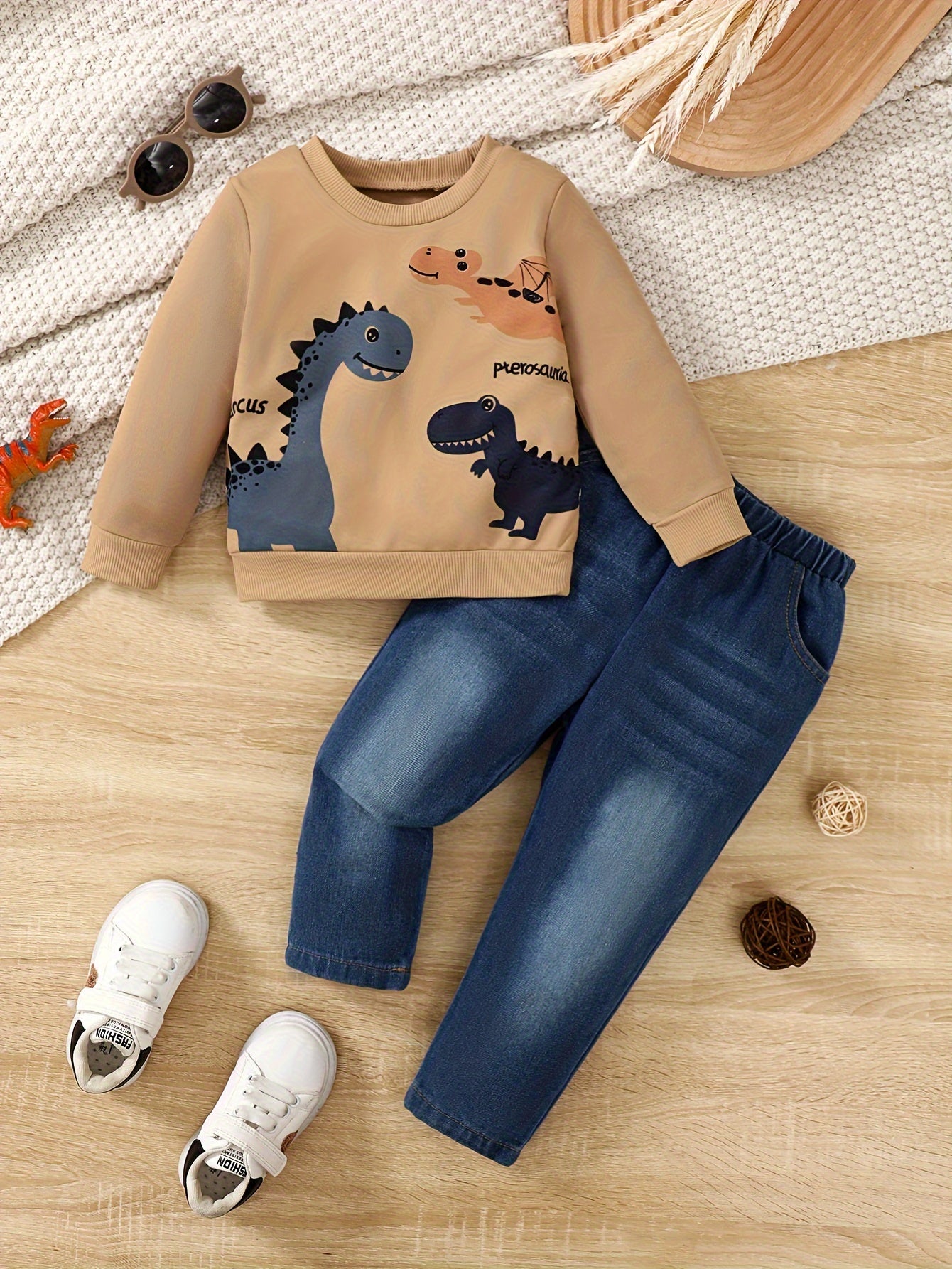 2pcs Baby's Cartoon Dinosaur Print Sweatshirt & Casual Jeans,